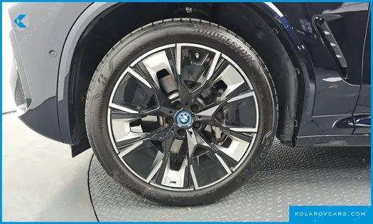 BMW IX3 M SPORTS