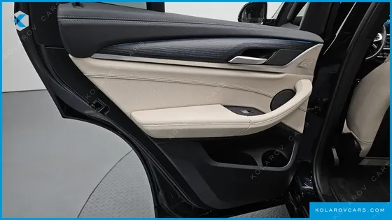 BMW IX3 M SPORTS
