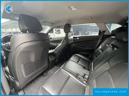HYUNDAI TUCSON DIESEL 2.0 2WD