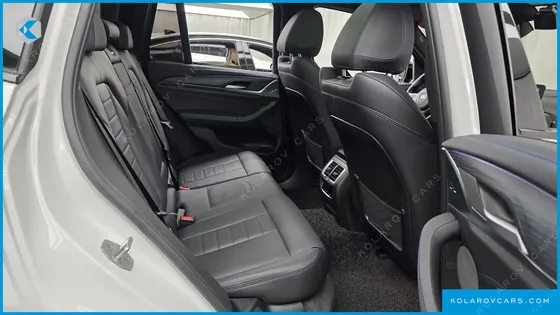 BMW IX3 M SPORTS