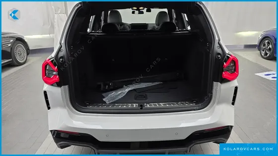 BMW IX3 M SPORTS