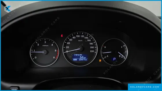 HYUNDAI STAREX VAN 3-SEATER