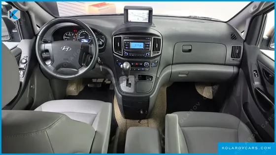 HYUNDAI STAREX URBAN 9-SEATER