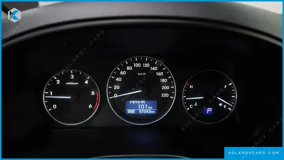 HYUNDAI STAREX URBAN 9-SEATER