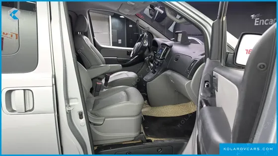 HYUNDAI STAREX URBAN 9-SEATER