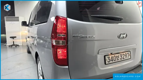 HYUNDAI STAREX URBAN 9-SEATER