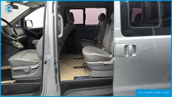 HYUNDAI STAREX URBAN 9-SEATER