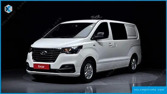 HYUNDAI STAREX VAN 5-SEATER