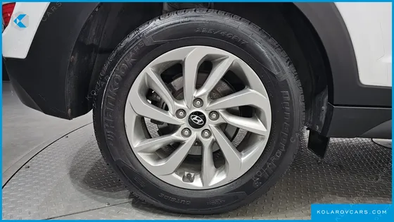 HYUNDAI TUCSON DIESEL 1.7 2WD