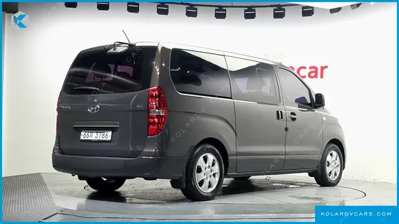 HYUNDAI STAREX URBAN 9-SEATER