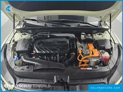 KIA K5 SIGNATURE