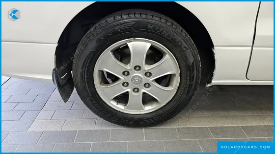 HYUNDAI STAREX WAGON 11-SEATER