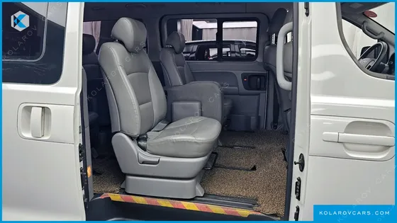 HYUNDAI STAREX WAGON 11-SEATER
