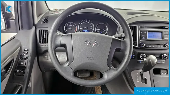 HYUNDAI STAREX WAGON 11-SEATER