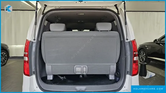 HYUNDAI STAREX WAGON 11-SEATER