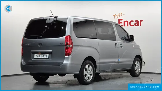 HYUNDAI STAREX 4WD WAGON 12-SEATER