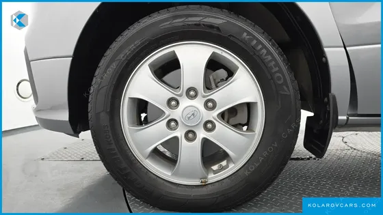 HYUNDAI STAREX 4WD WAGON 12-SEATER