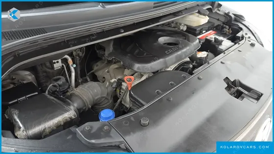 HYUNDAI STAREX 4WD WAGON 12-SEATER