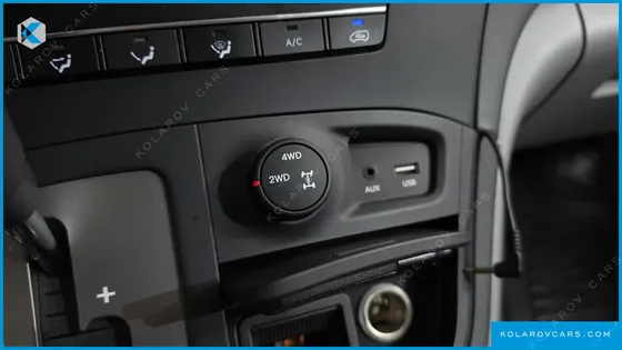HYUNDAI STAREX 4WD WAGON 12-SEATER