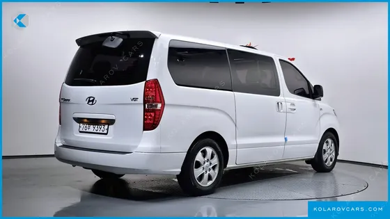 HYUNDAI STAREX WAGON 11-SEATER