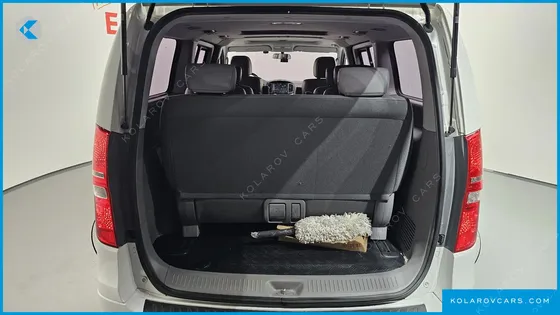 HYUNDAI STAREX WAGON 11-SEATER
