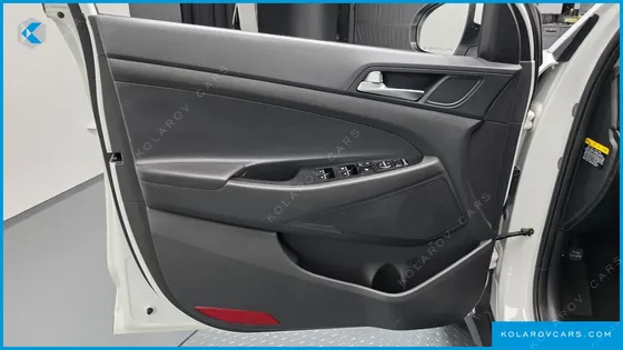 HYUNDAI TUCSON DIESEL 2.0 2WD