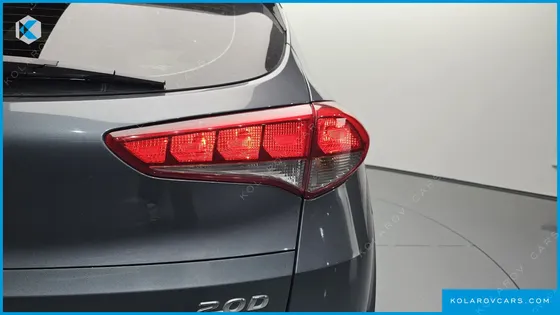 HYUNDAI TUCSON DIESEL 2.0 2WD