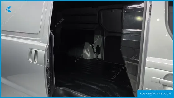 HYUNDAI STAREX VAN 3-SEATER