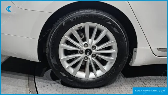 KIA K7 3.0 LPI TRENDY(RENTED CAR)