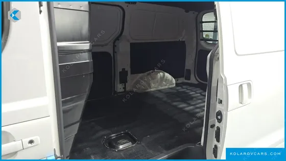 HYUNDAI STAREX VAN 3-SEATER