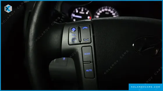 HYUNDAI STAREX VAN 3-SEATER