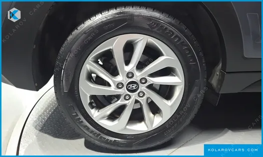 HYUNDAI TUCSON DIESEL 2.0 2WD