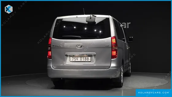 HYUNDAI STAREX WAGON 11-SEATER
