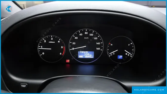 HYUNDAI STAREX WAGON 11-SEATER