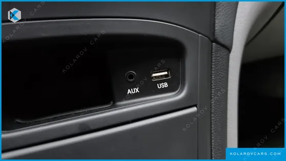 HYUNDAI STAREX WAGON 11-SEATER