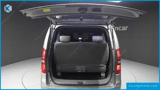 HYUNDAI STAREX WAGON 11-SEATER
