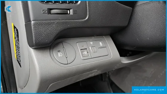 HYUNDAI STAREX VAN 3-SEATER LPI