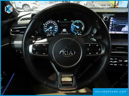 KIA K5 SIGNATURE