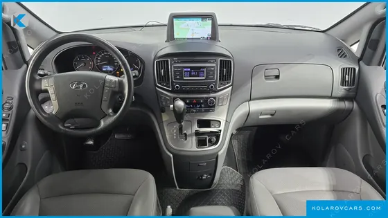 HYUNDAI STAREX URBAN 9-SEATER