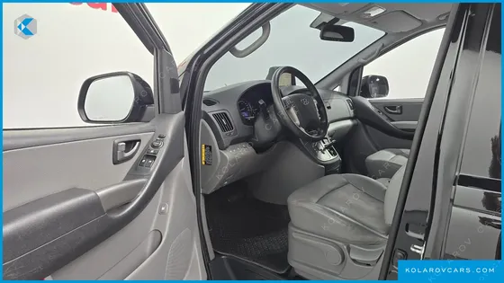 HYUNDAI STAREX URBAN 9-SEATER