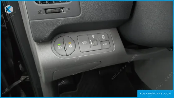HYUNDAI STAREX URBAN 9-SEATER