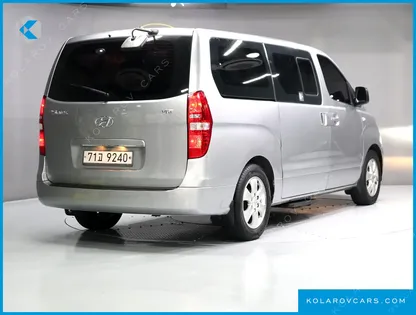 HYUNDAI STAREX WAGON 12-SEATER