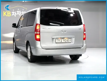 HYUNDAI STAREX WAGON 12-SEATER