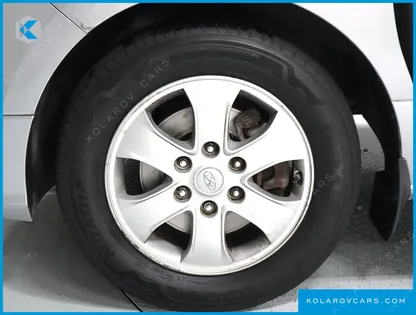 HYUNDAI STAREX WAGON 12-SEATER