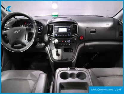 HYUNDAI STAREX WAGON 12-SEATER