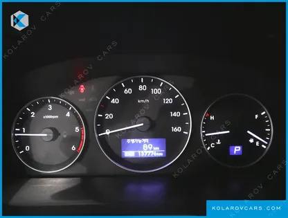 HYUNDAI STAREX WAGON 12-SEATER