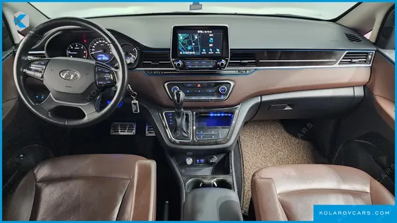 HYUNDAI STAREX URBAN 9-SEATER