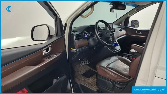 HYUNDAI STAREX URBAN 9-SEATER