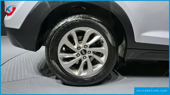HYUNDAI TUCSON DIESEL 2.0 2WD