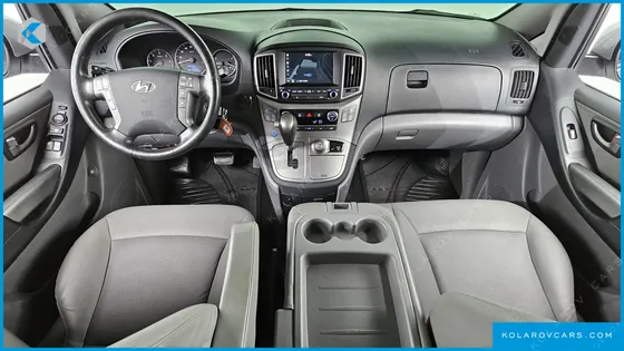 HYUNDAI STAREX 4WD WAGON 12-SEATER